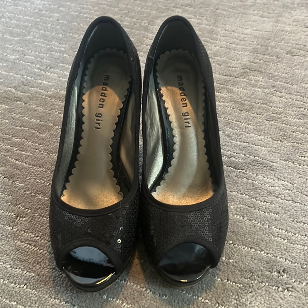 Madden girl sequence, high heels